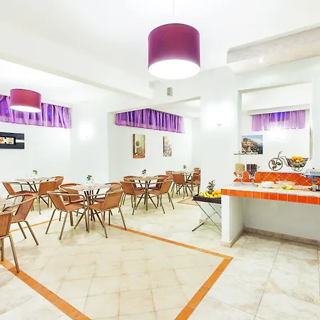 Отель Lemon Garden *