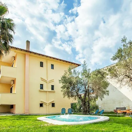 Отель Lemon Garden