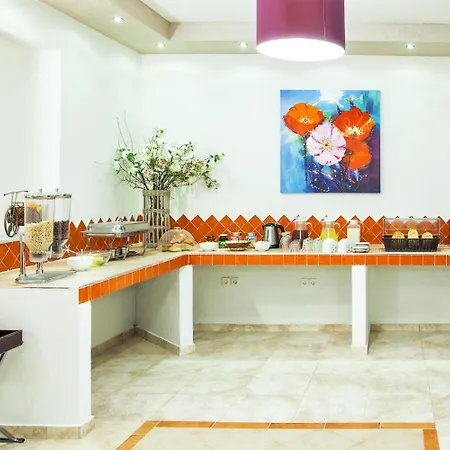 Отель Lemon Garden *