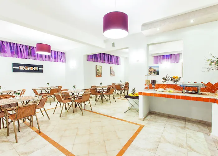 Hotel Lemon Garden *